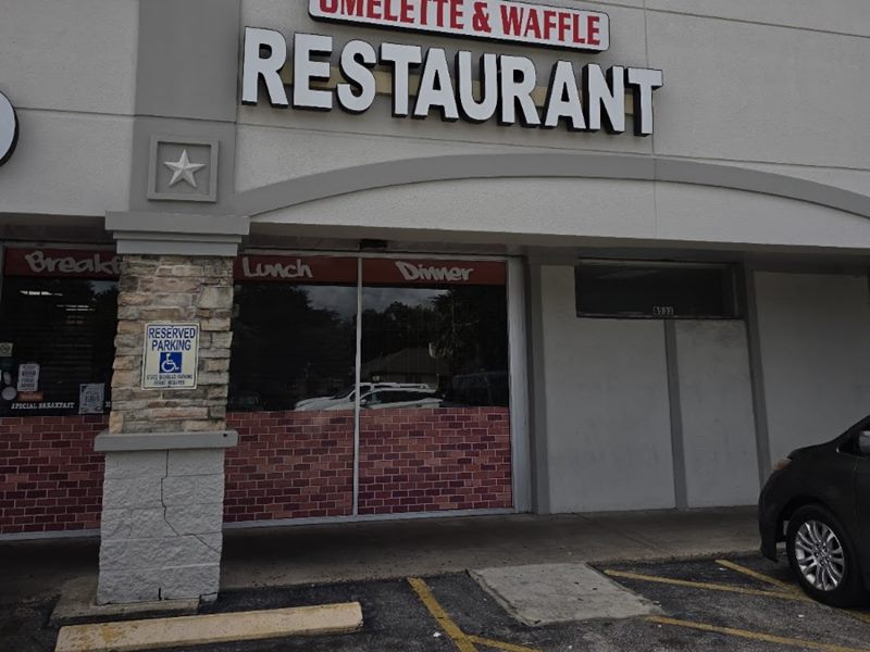 Omelette & Waffle exterior